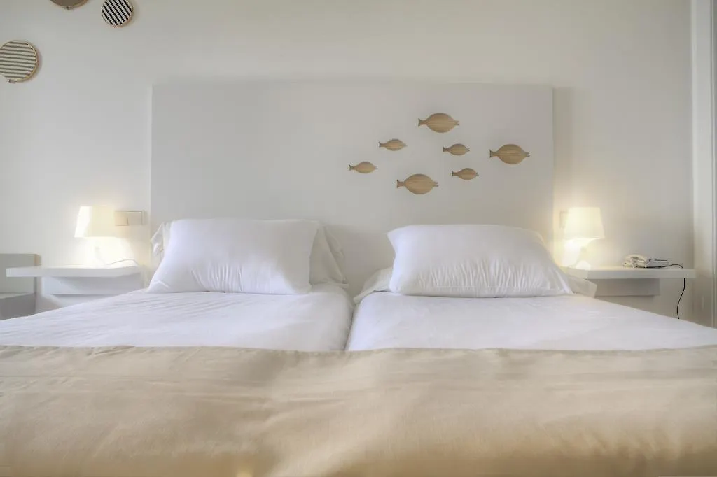 Hotel Carabela Peguera 4*,